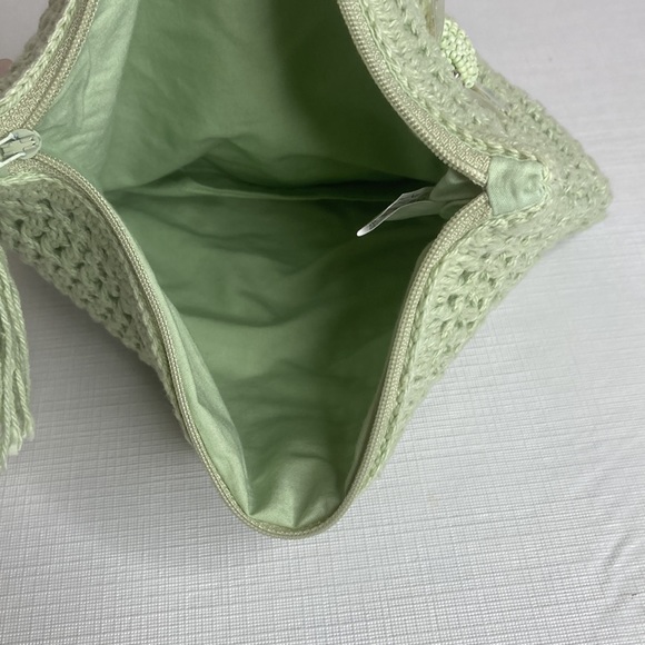 Noor-E-Noire Clutch_Handcrafted Crochet Lgt Green Clutch/Makeup Bag - Picture 4 of 9